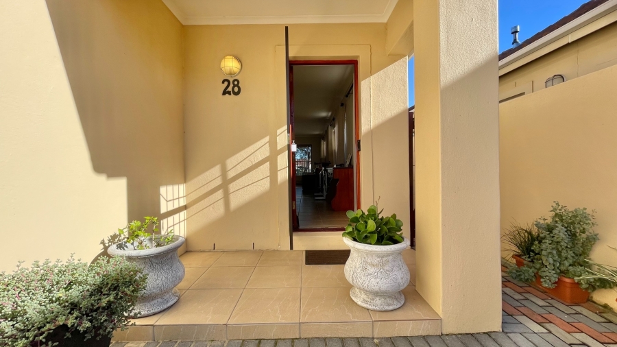 2 Bedroom Property for Sale in Strand South Western Cape